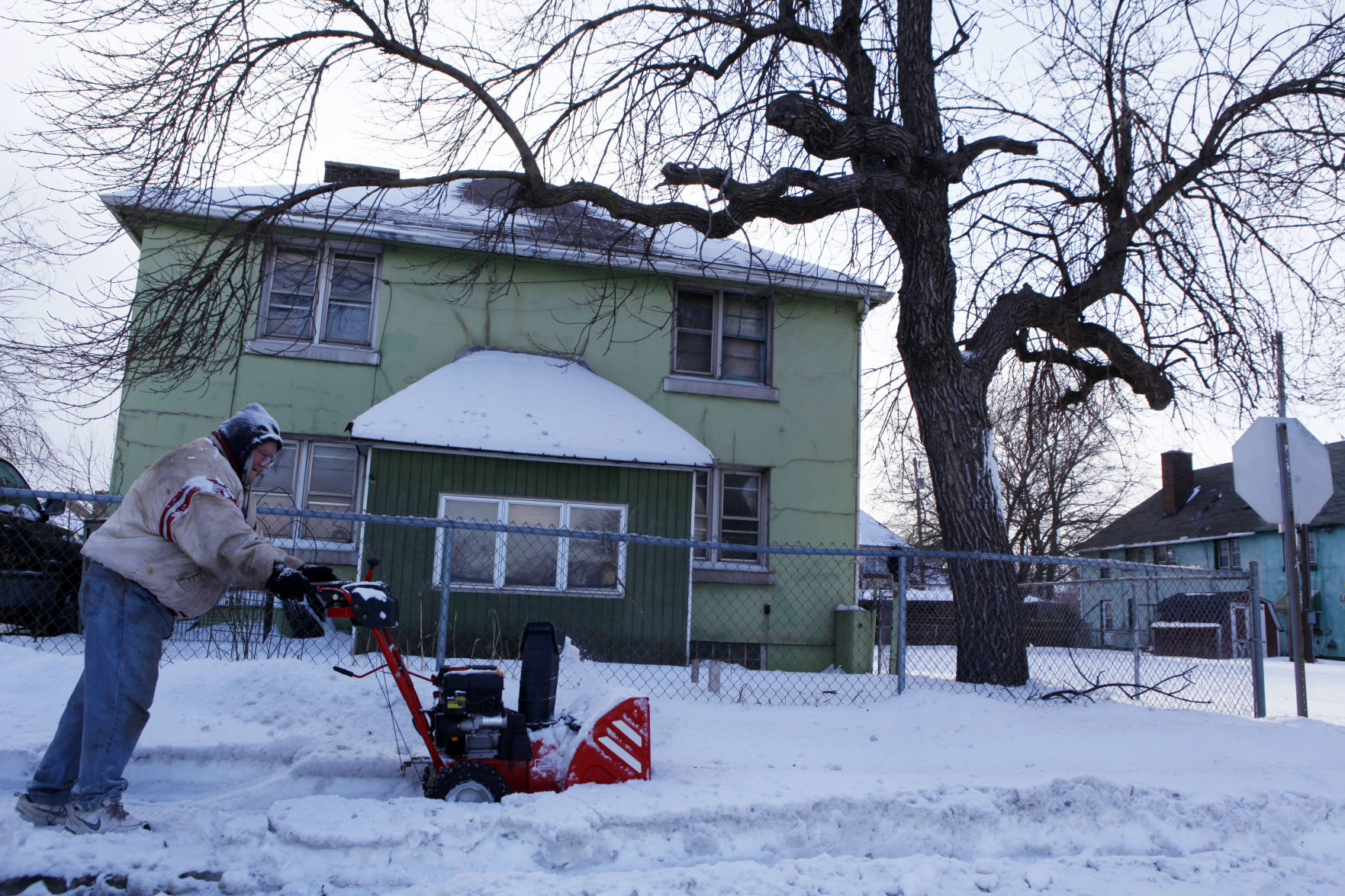 Snowblowing in Marktown